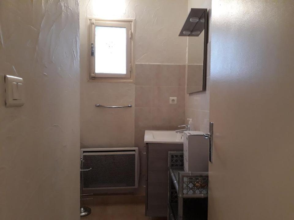 Appartement Les Capena 2 à Collobrières Extérieur photo