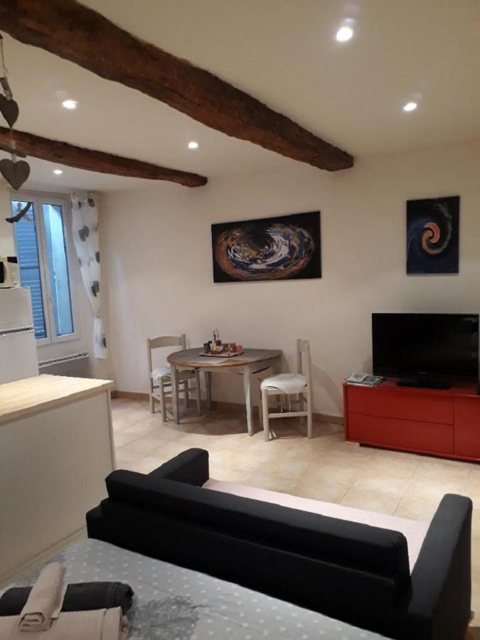 Appartement Les Capena 2 à Collobrières Extérieur photo